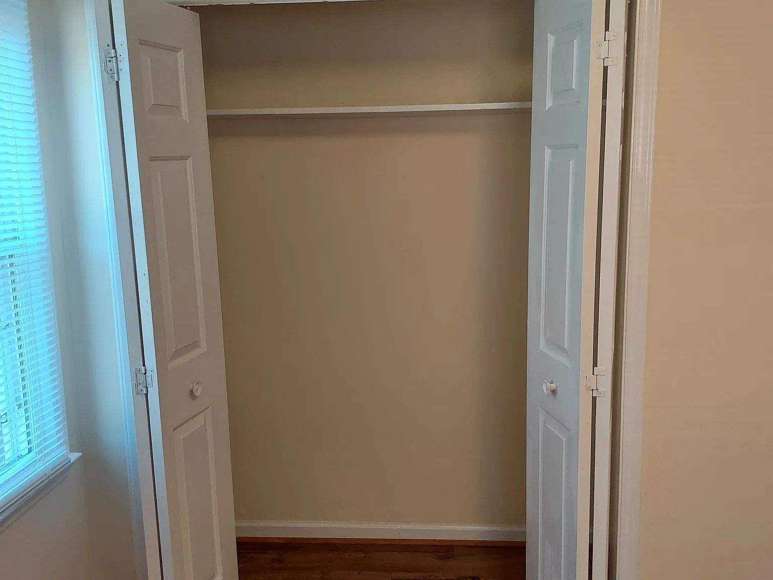 2 bed, 900 sqft, $1,150 — Photo 4
