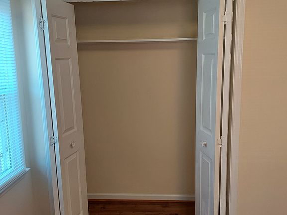 4th image of 1917 Holland Ave