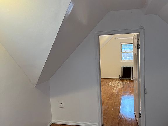 5th image of 32 N Bond St Floor 3