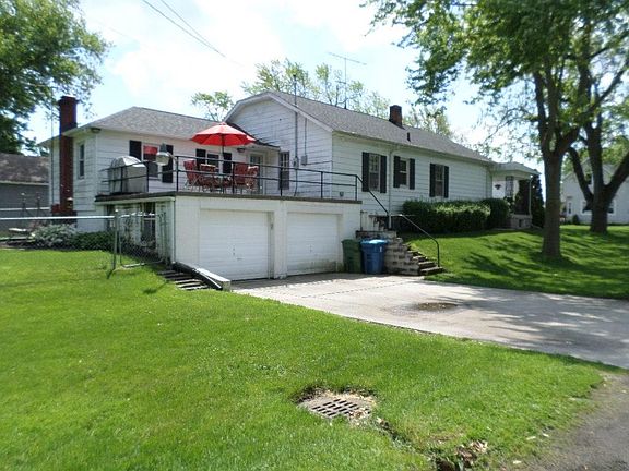 2nd image of 726 Lynn St