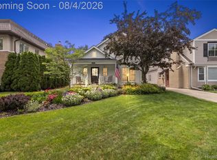 1656 Washington Blvd, Birmingham, MI 48009