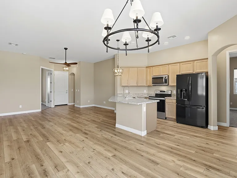 6411 E Marley Ave — Photo 9