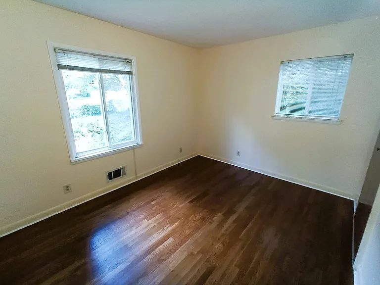 3982 Admiral Dr — Photo 14
