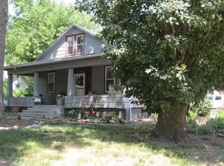 300 Lincoln Ave, Holton, KS 66436