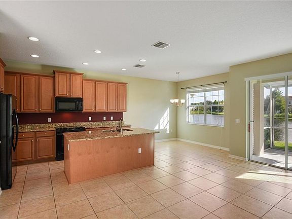 5th image of 2764 River Landing Dr