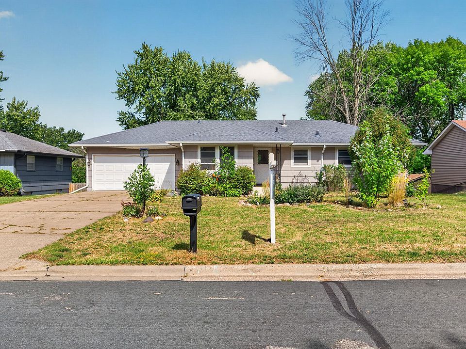 1st image of 8820 60th Ave N