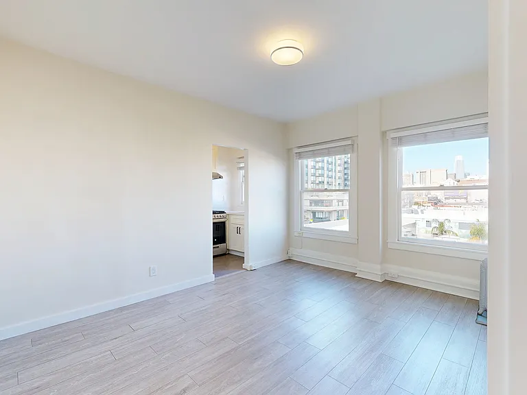 935 Ofarrell St #34 — Photo 4