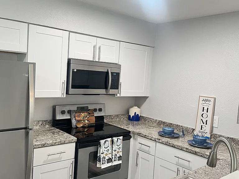 4622 Miller Ave #230 — Photo 1