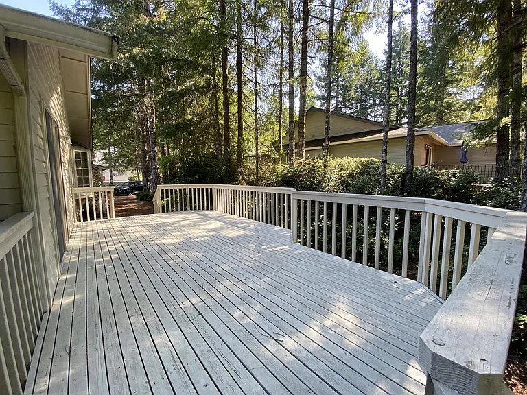 501 E Michelle Dr — Photo 27