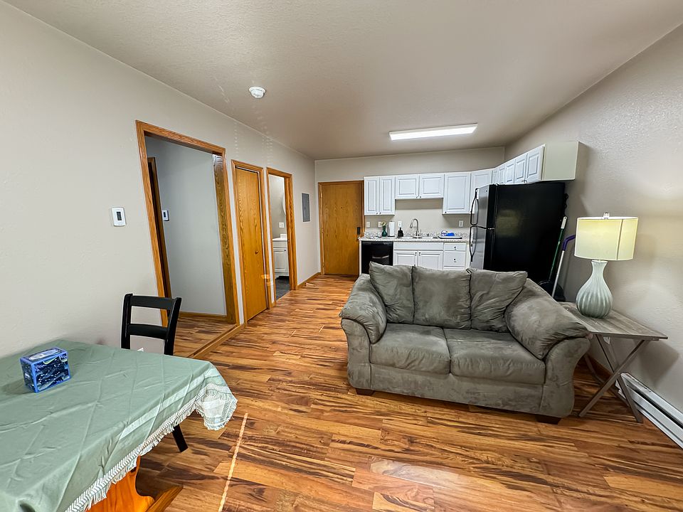 1st image of 117 W Main St #4