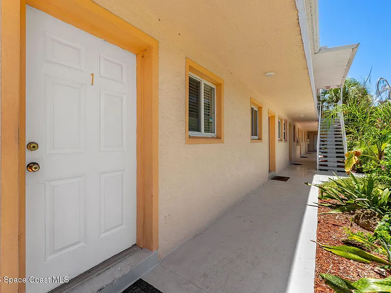 211 Circle Dr #1A — Photo 3
