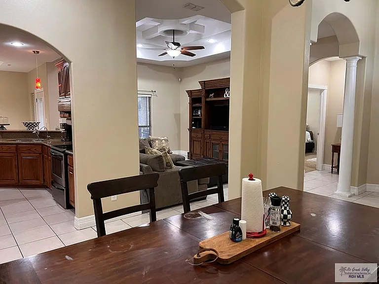1626 Christian Cir — Photo 9