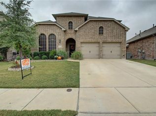 8817 Golden Sunset Trl, Fort Worth, TX 76244