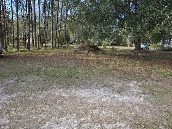 2nd image of 5129 Country Side Dr