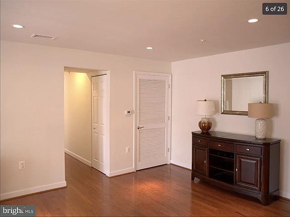 5th image of 4089 S Four Mile Run Dr Unit 303