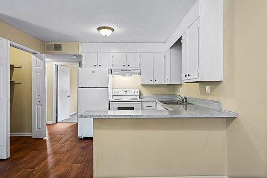 2nd image of 3820 1st Ave #C1609c71b