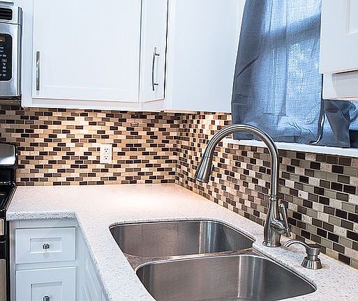 5th image of 121 Lillian Dr