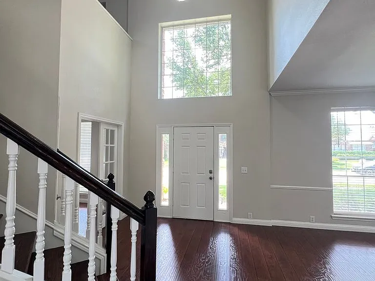 2505 Hunters Run Dr — Photo 3