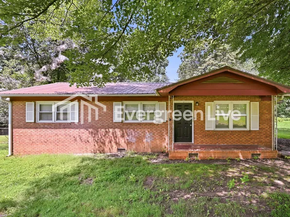 2415 Coretta Ave, Statesville, NC 28625