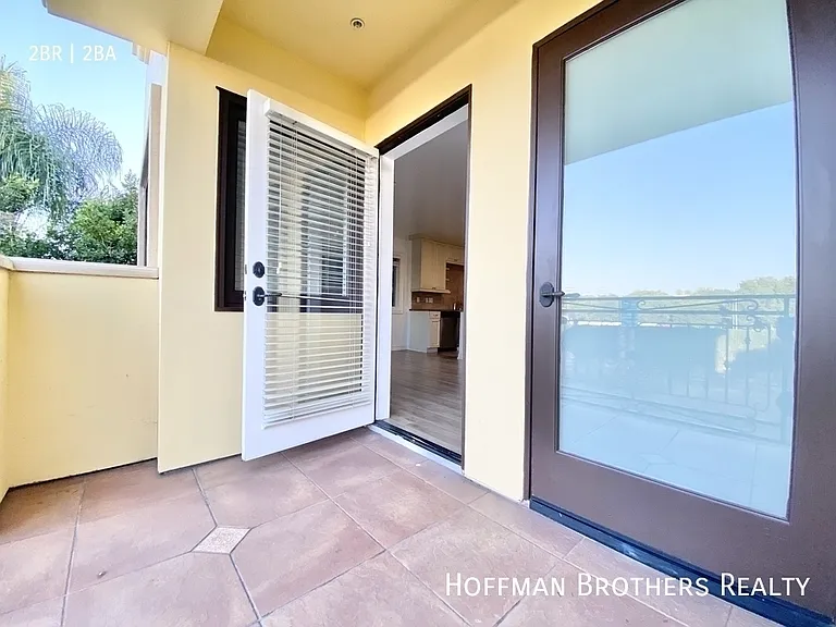 1837 Beloit Ave #203 — Photo 13