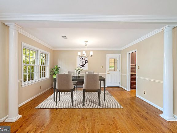 4th image of 6011 Balsam Dr