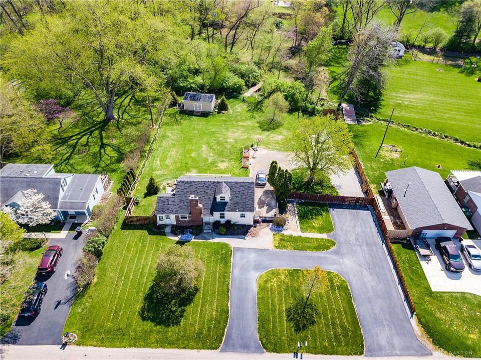 1st image of 1066 Meadow Dr