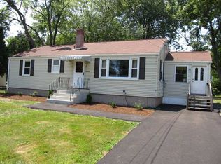 13 North Cir, Windsor, CT 06095