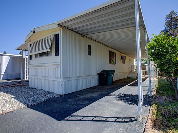 3rd image of 2107 Patterson Rd Space 9