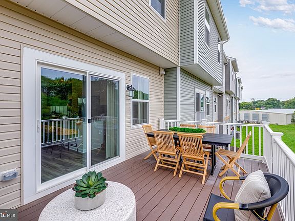 2nd image of 1230 Red Clover Ln