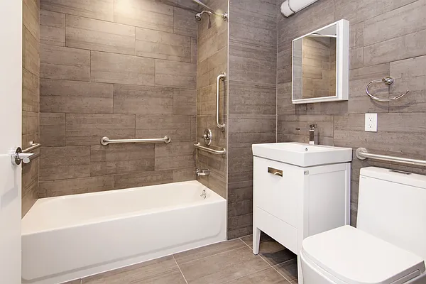 Rented by Modern Spaces | media 5