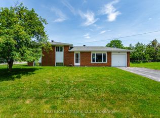 531 7th Ave, Tay, ON L0K 1R0