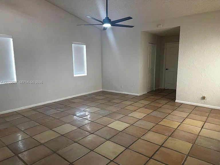 1200 NW 101st Ave — Photo 14