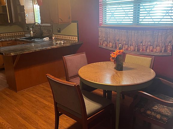 4th image of 3109 Del View Dr