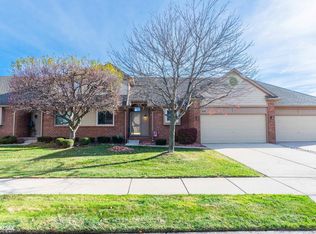 16931 Country Ridge Ct, Macomb, MI 48044