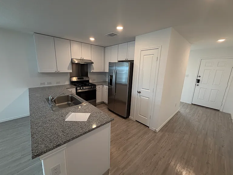 Barbarosa Rd — Photo 2