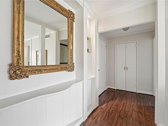 4th image of 310 W 49th St APT 704