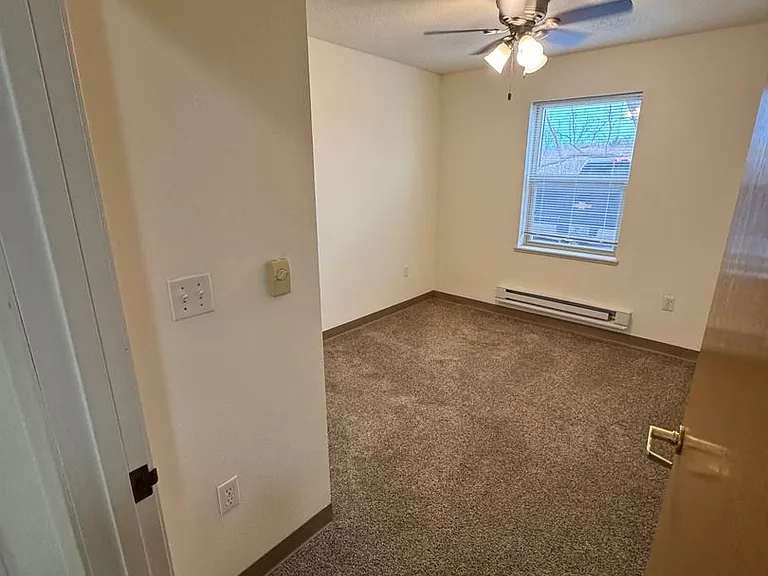 90 E Gridley Ave — Photo 86
