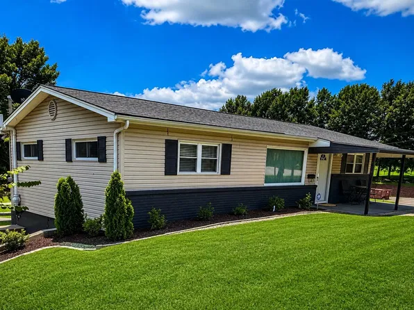 903 E Cross Rd, Dandridge, TN 37725