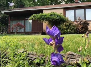 126 Berwick Heights Rd, East Stroudsburg, PA 18301