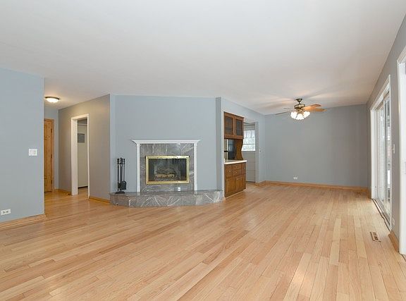 3rd image of 1016 W Wildwood Dr