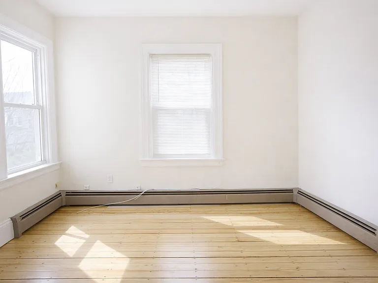 18 Amy St #2 — Photo 4