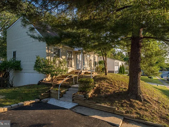 13811 Meadowbrook Rd, Woodbridge, VA 22193