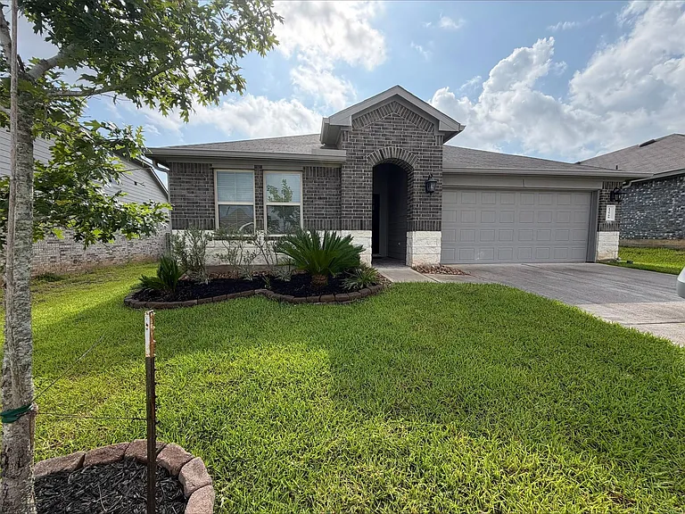13966 Fort Ward Way — Photo 4