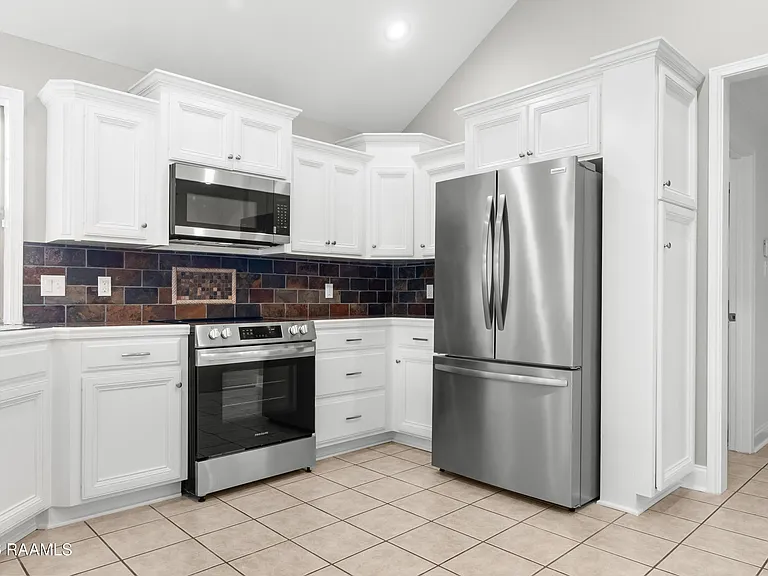 106 Country Mile Dr — Photo 12