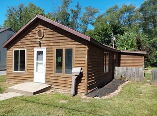 109 Clover Dr, Walkerton, IN