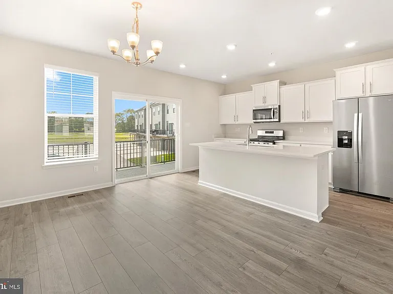 450 Herringbone Way — Photo 9
