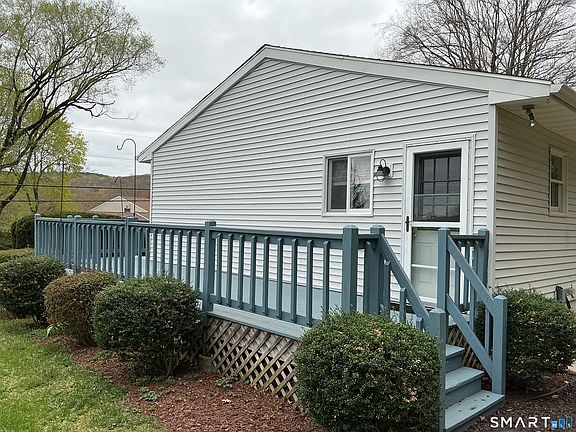 2nd image of 91 Beacon Manor Road