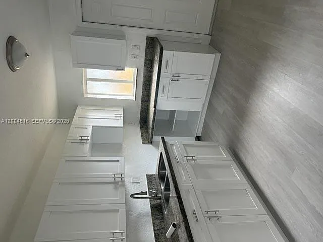 18330 SW 102nd Pl — Photo 6