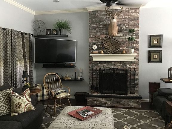 4th image of 7103 Odell Ave