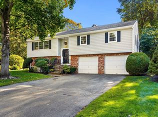 5 Elmwood Rd, Marblehead, MA 01945